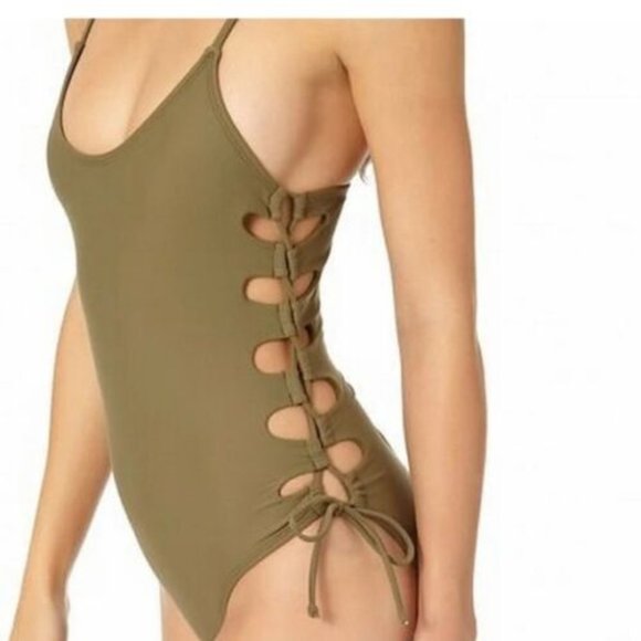 90% off MSRP Bulk Large Lot Women’s Clothing – All Brand New with Tags - Picture 3 of 9